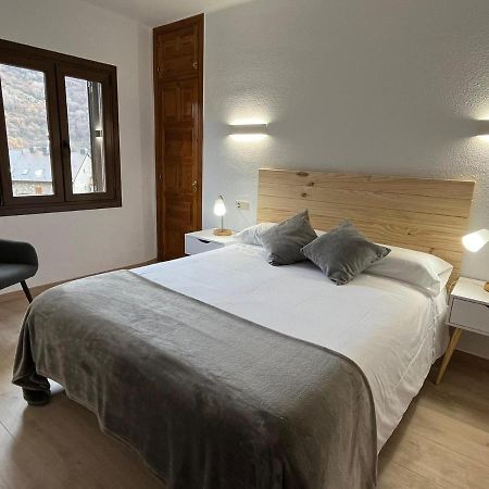 Hotel Farre D'Avall บารูเอรา ภายนอก รูปภาพ