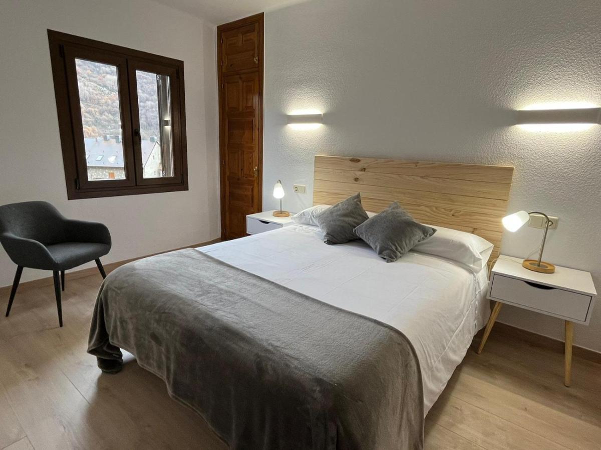 Hotel Farre D'Avall บารูเอรา ภายนอก รูปภาพ